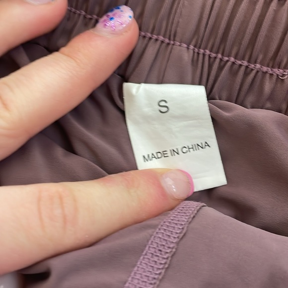 Keiki Kona size S shorts brownish color. This is a skort. - Picture 3 of 4